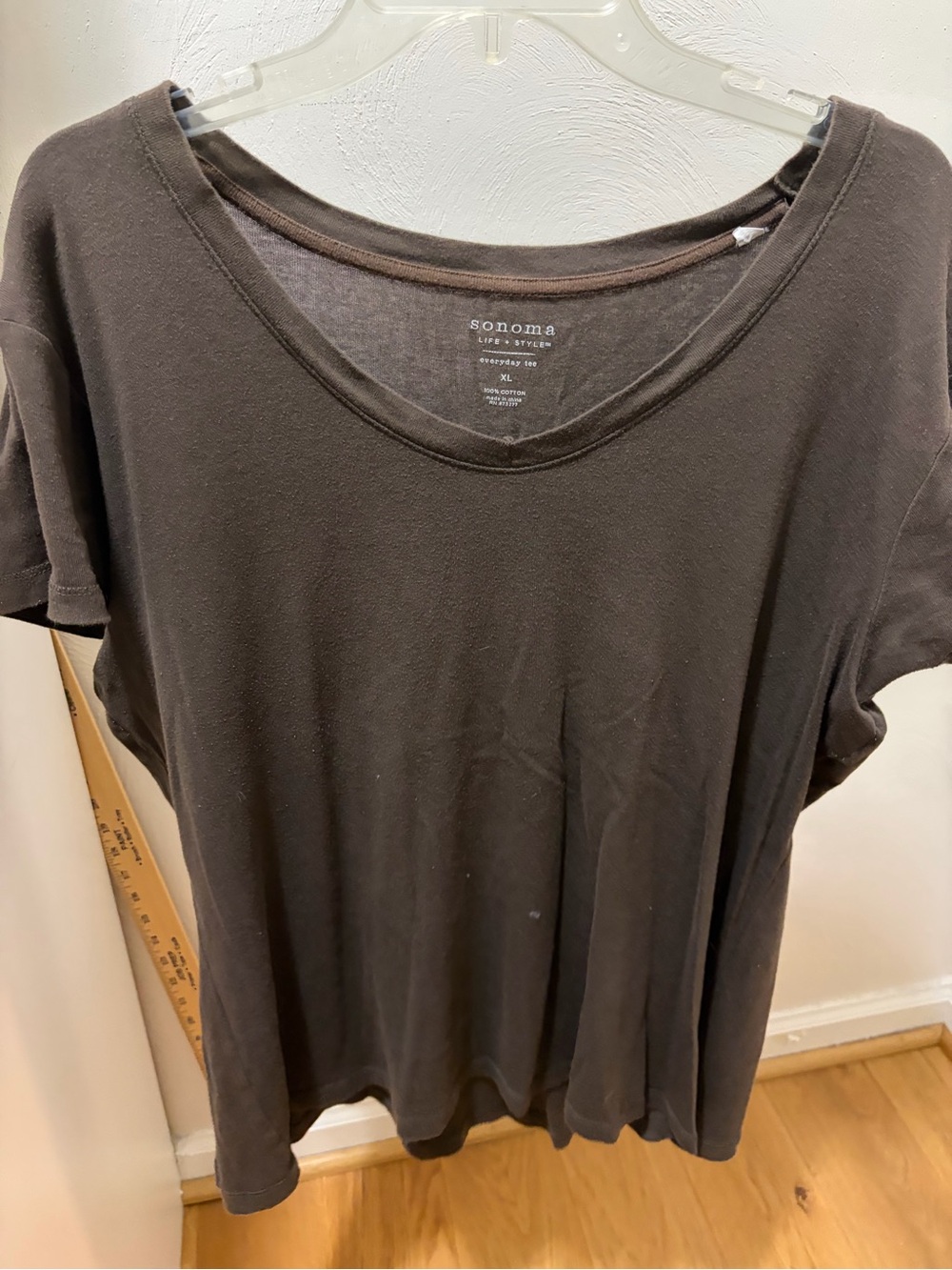 Sonoma Relaxed Scoop Neck Short Sleeve Tee in Dark Brown